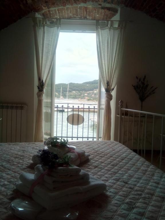 بورتوفينيري La Casetta Sul Mare Guesthouse المظهر الخارجي الصورة