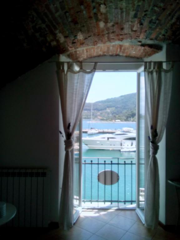 بورتوفينيري La Casetta Sul Mare Guesthouse المظهر الخارجي الصورة